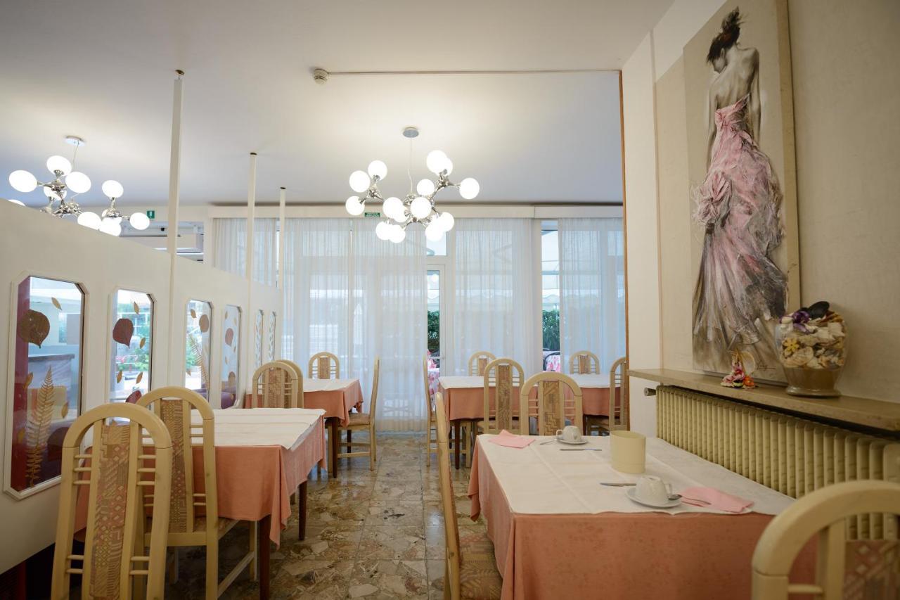 Hotel Al Ponte Ліньяно-Сабб'ядоро Екстер'єр фото